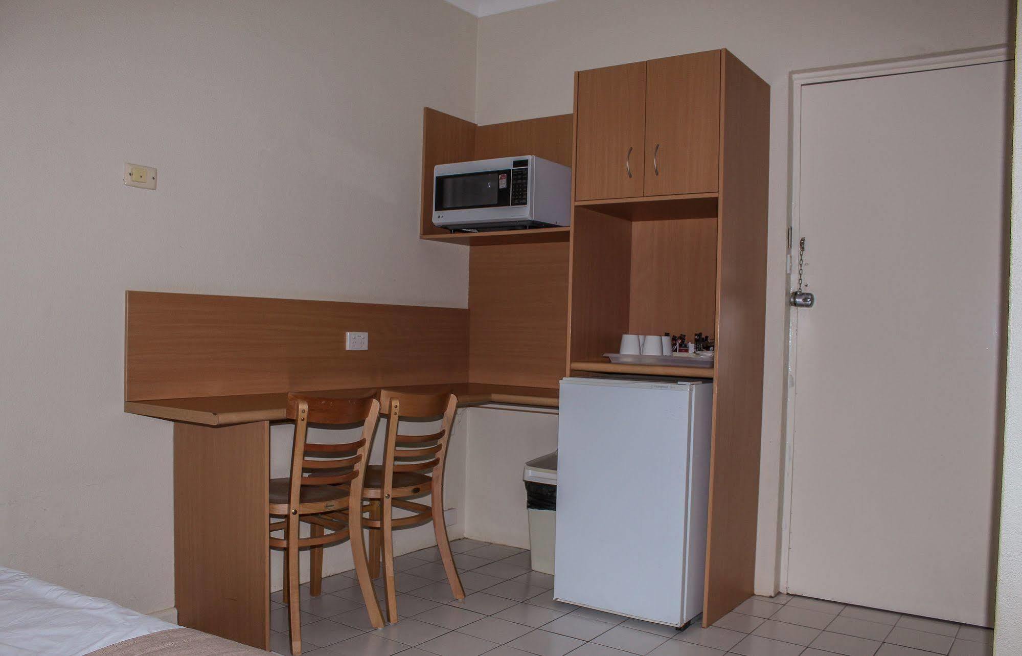 Motel Riverina Leeton Zewnętrze zdjęcie
