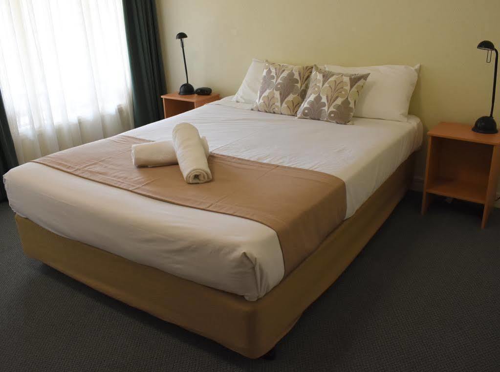 Motel Riverina Leeton Zewnętrze zdjęcie